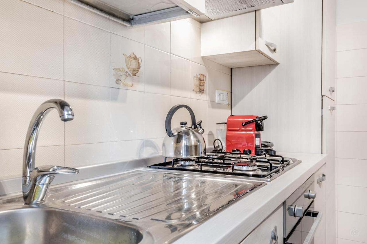 Apartment In Trastevere Рим Екстериор снимка