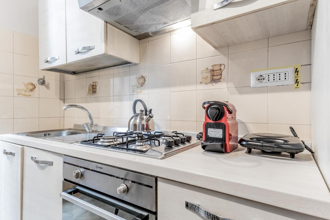 Apartment In Trastevere Рим Екстериор снимка